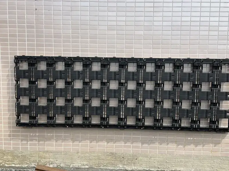 四孔支架豪華盆