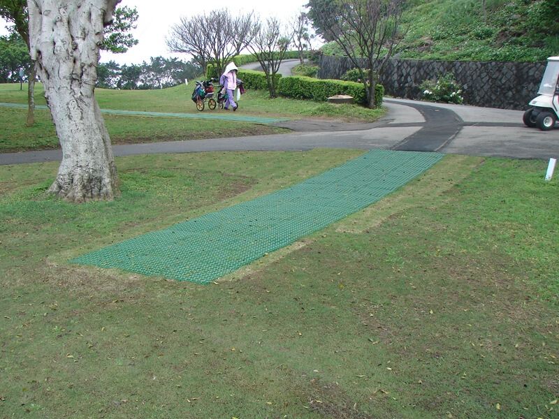 Protetor de gramado-PVC