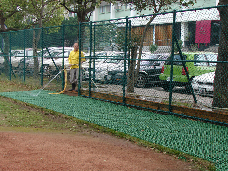Protetor de gramado-PVC