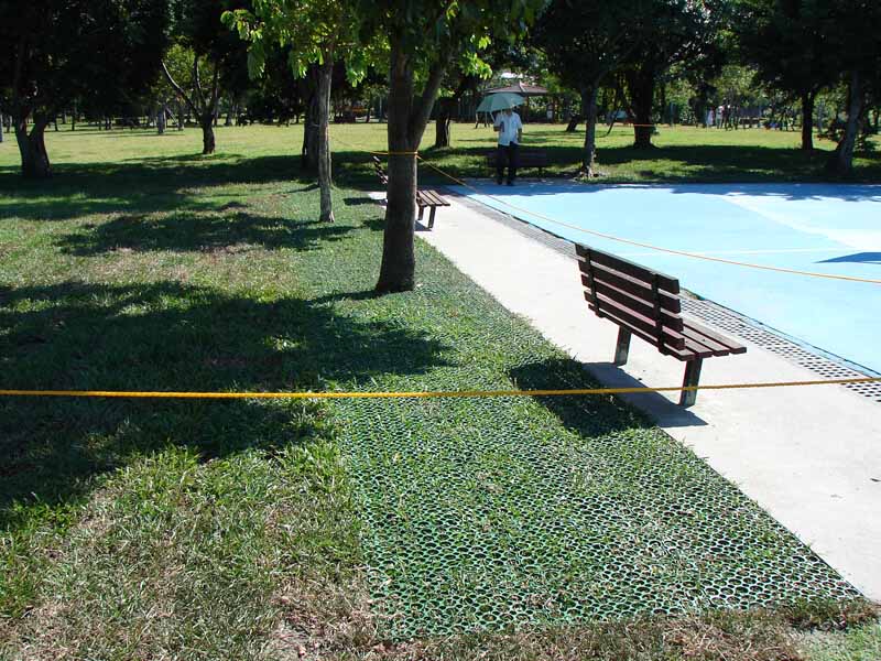 protetor de gramado (pvc)-9