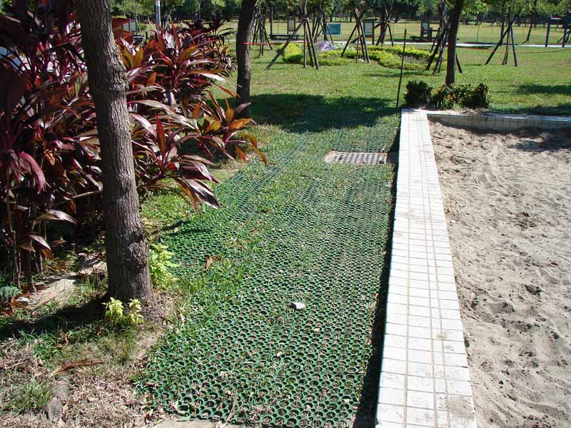 Lawn-Protector-PVC