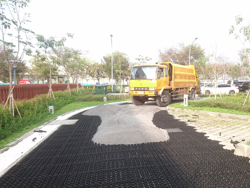 Kunststoff-Graspflasterstein