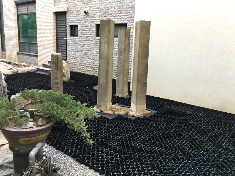 Pavé d'herbe en plastique